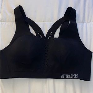 Victoria’s Secret Sport Angel Max Bra 32B W/ cup